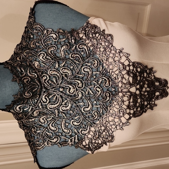 White halter top dress with balck accents - Picture 2 of 6